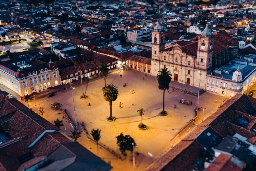 Plaza del centro de Zipaquirá, Cundinamarca, Colombia.
